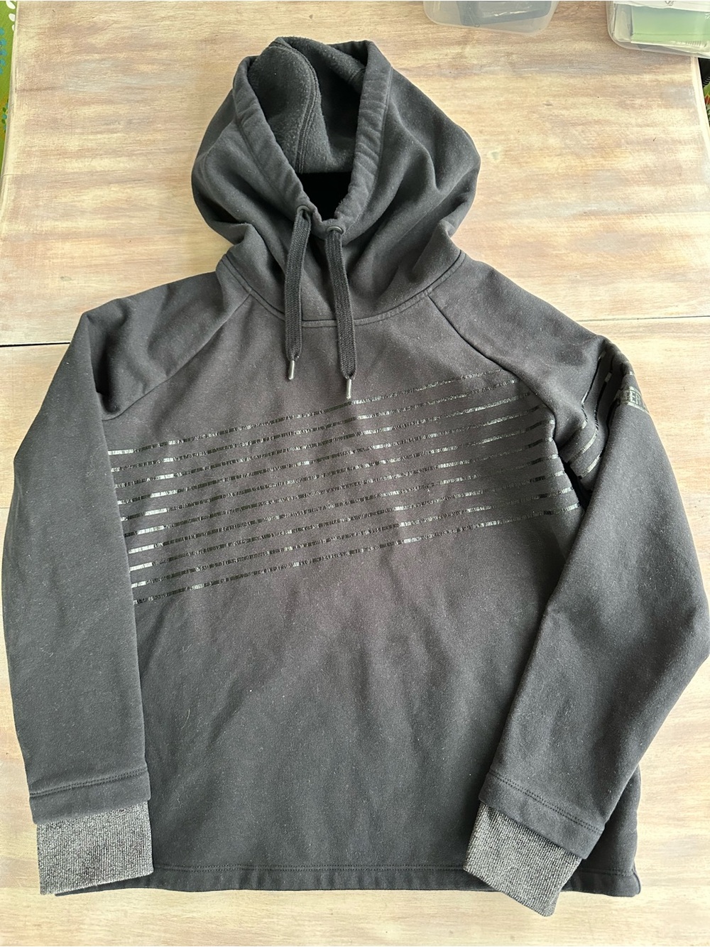 Under Armour black women’s cozy pullover cowl neck sweatshirt size M